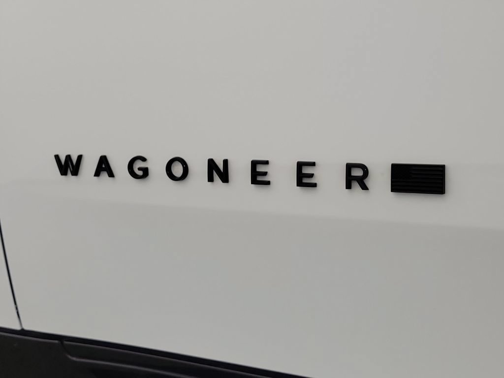 Used 2024 Jeep Wagoneer Series II AWD/4WD image 7
