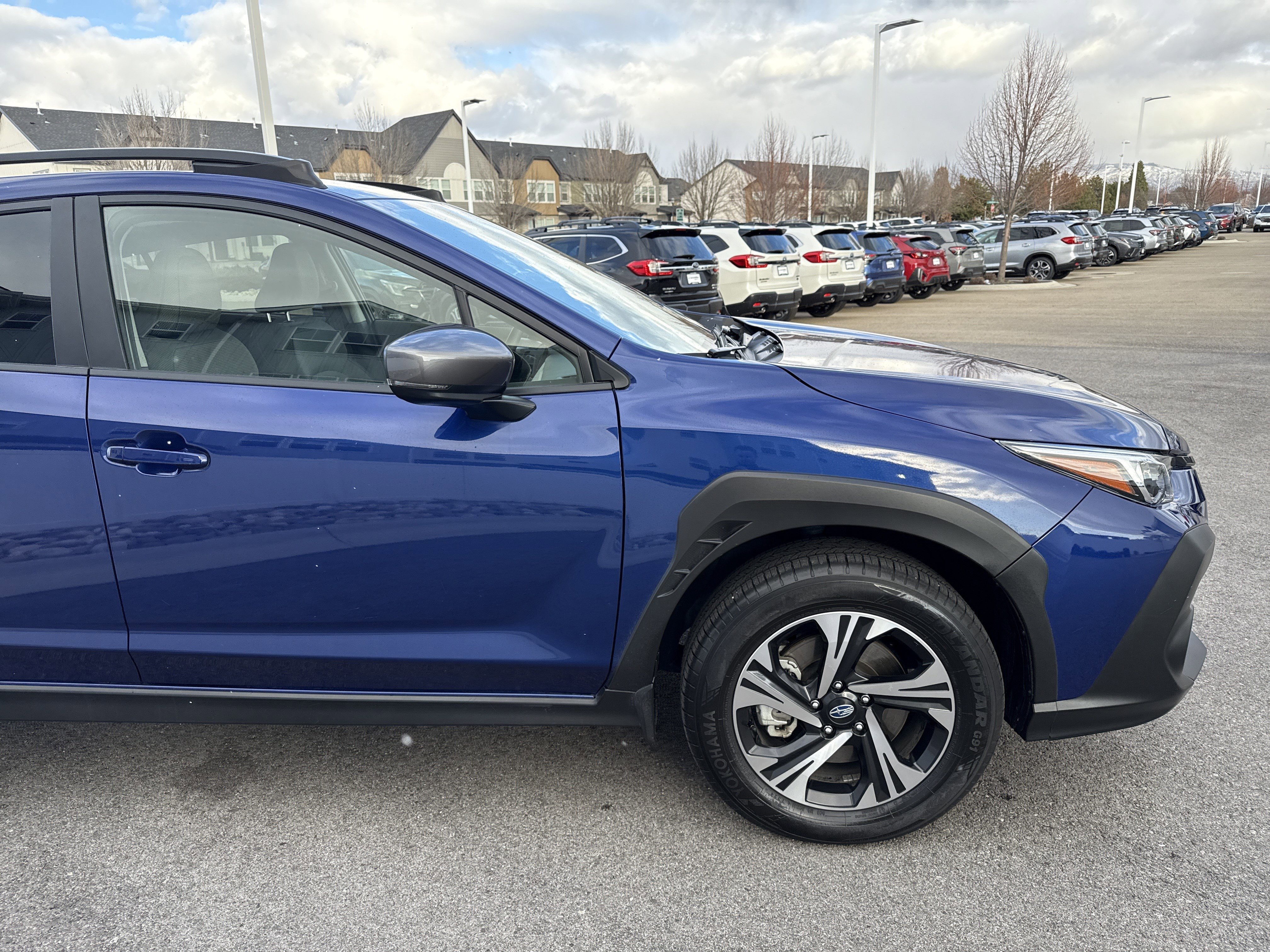 Used 2024 Subaru Crosstrek 2.0i Premium w/ Crosstrek Mirror Package image 8