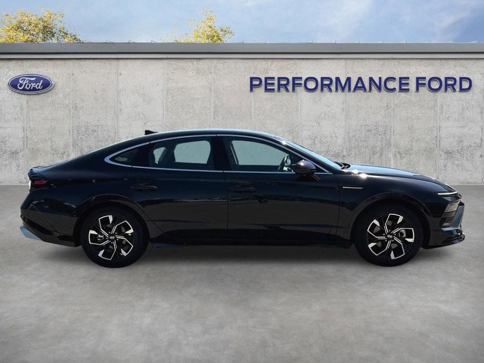 Used 2025 Hyundai Sonata SEL FWD image 6