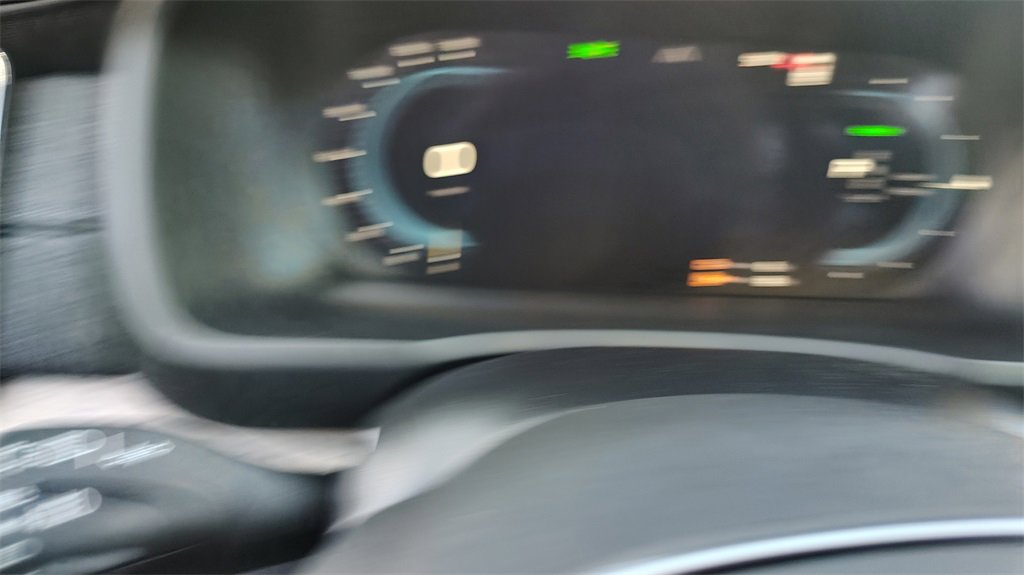 New 2025 Volvo XC90 T8 Core w/ Climate Package image 17