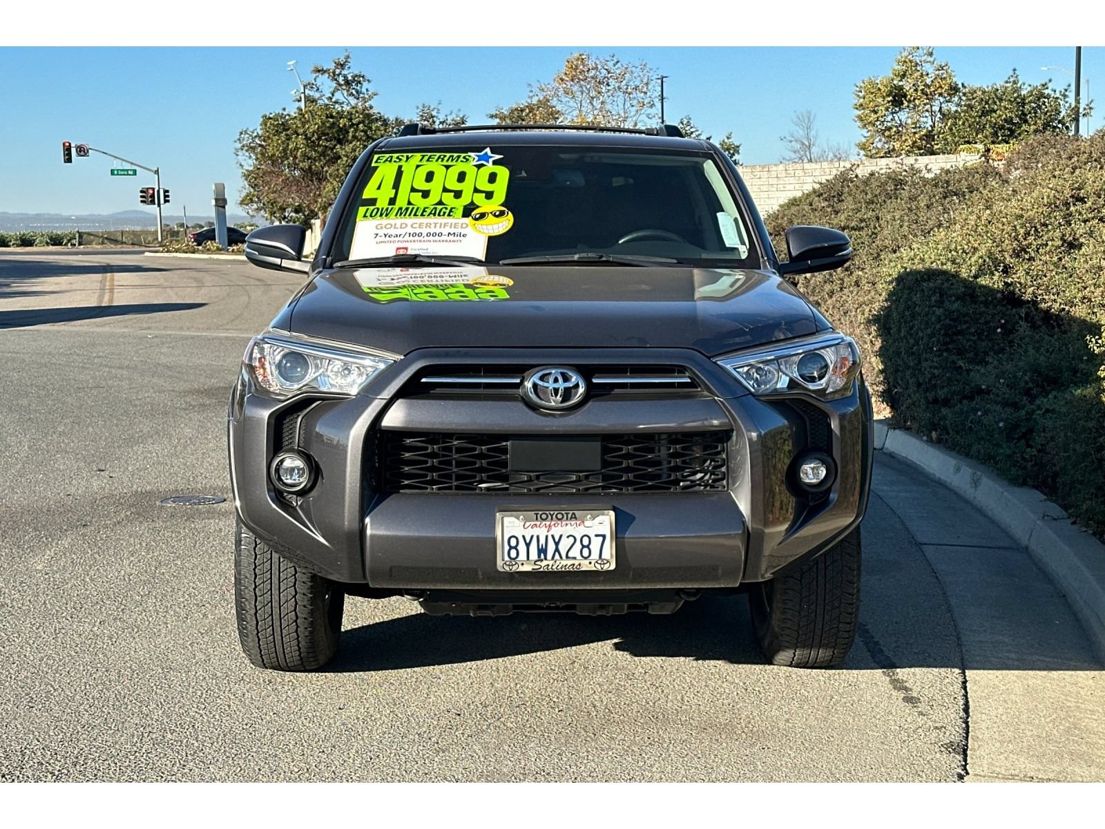 Used 2022 Toyota 4Runner SR5 Premium w/ Moonroof Package RWD image 9