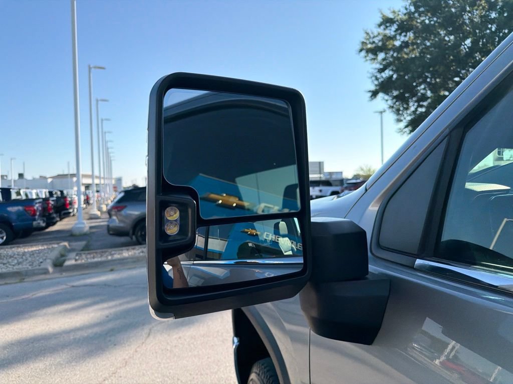 Used 2025 Chevrolet Silverado 3500 LTZ w/ LTZ Convenience Package AWD/4WD image 14