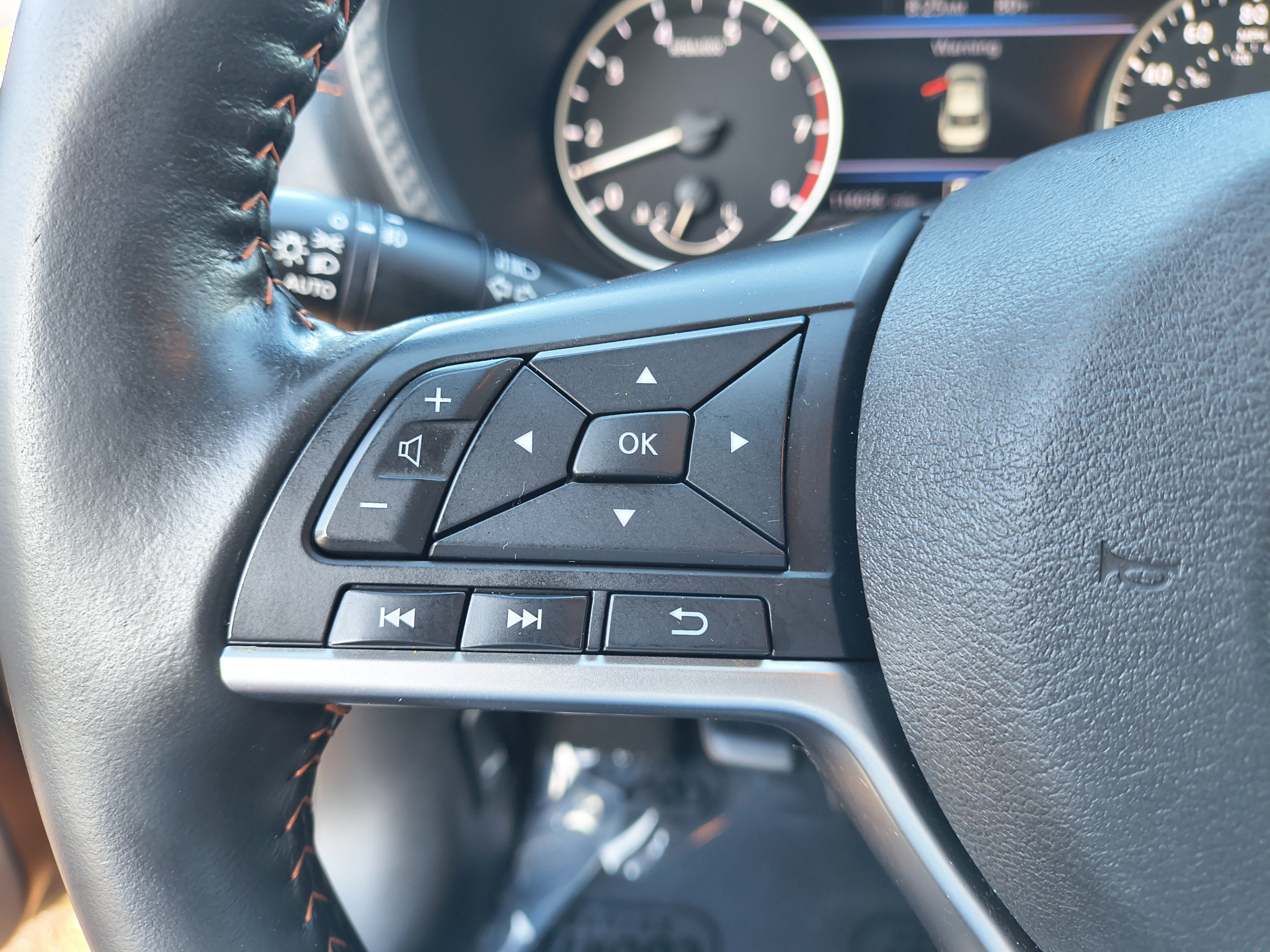 Used 2022 Nissan Sentra SR FWD image 30