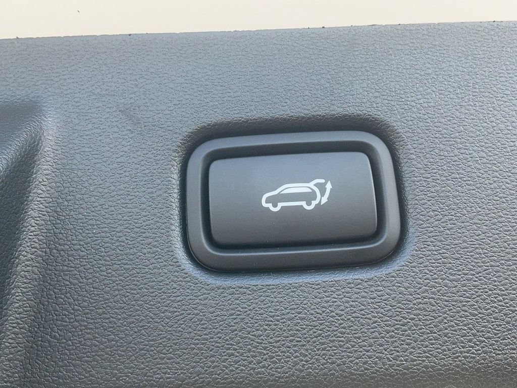 Certified 2026 Hyundai Tucson SEL Plus AWD/4WD image 10