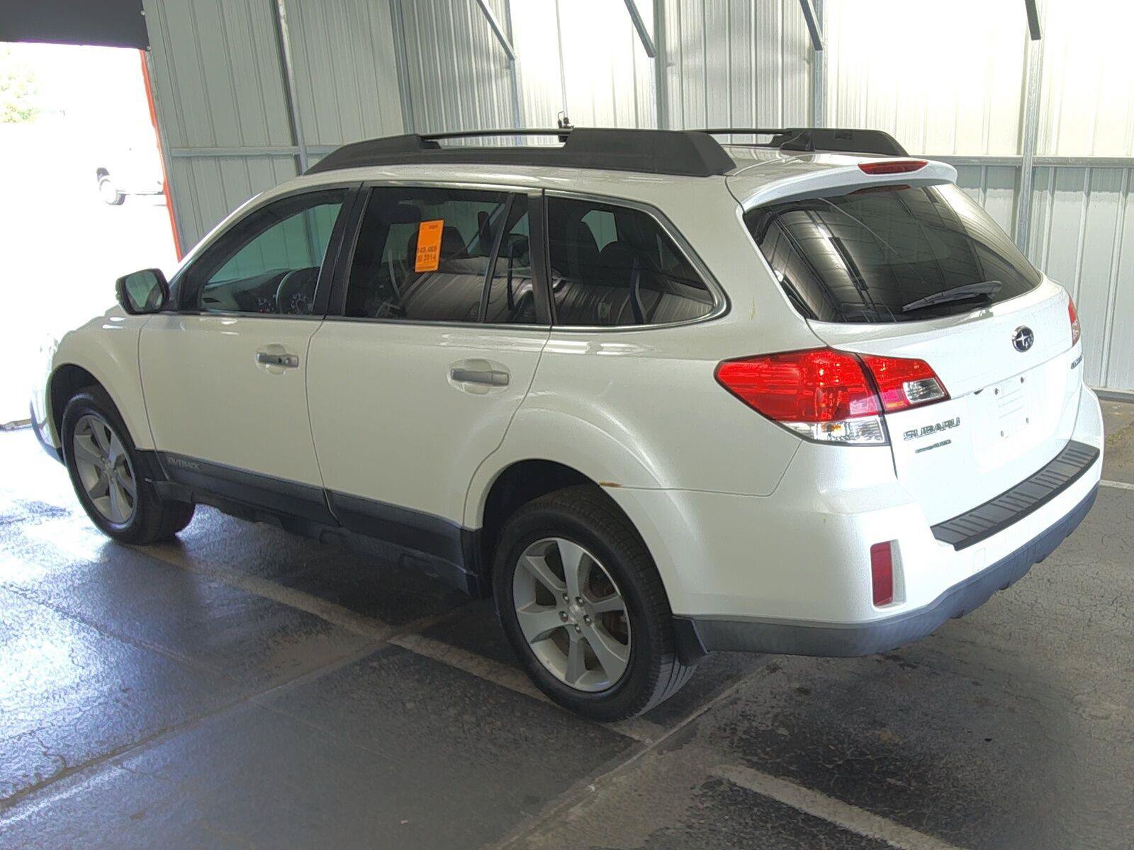 Used 2014 Subaru Outback 2.5i Limited AWD/4WD image 6