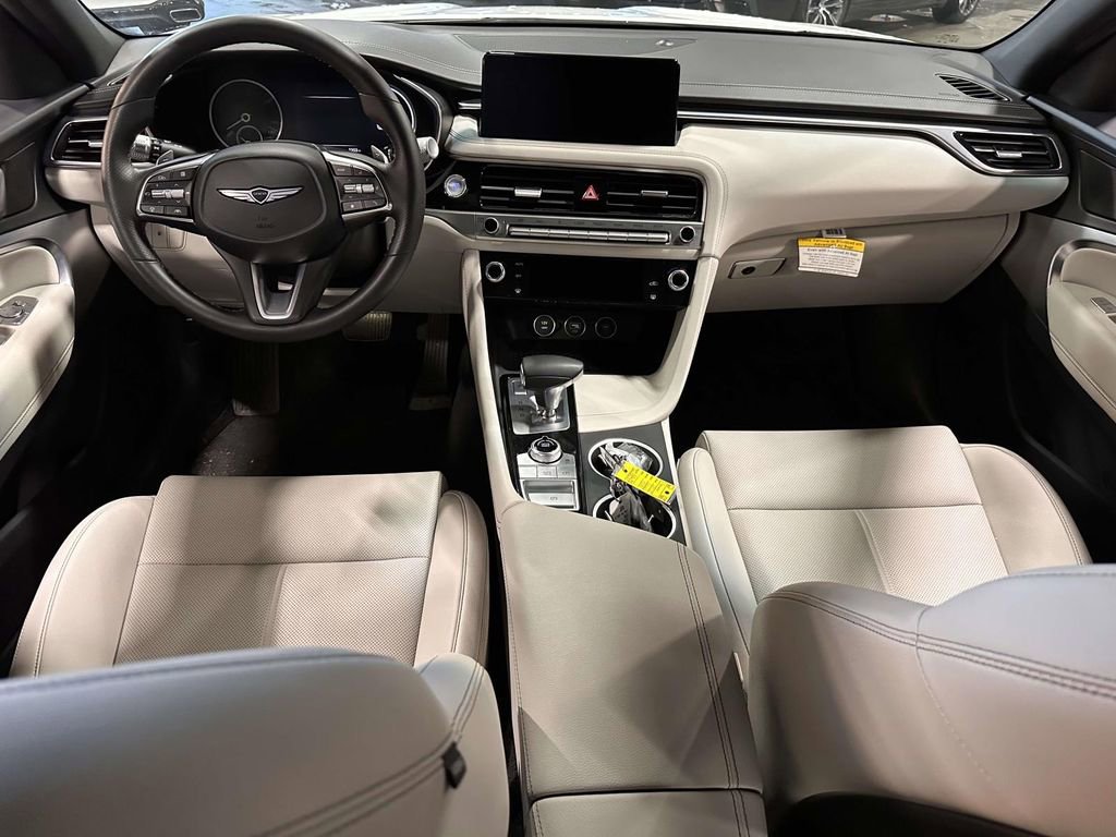 Used 2025 Genesis G70 2.5T AWD/4WD image 17