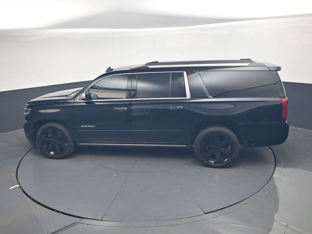 Used 2020 Chevrolet Suburban Premier AWD/4WD image 20