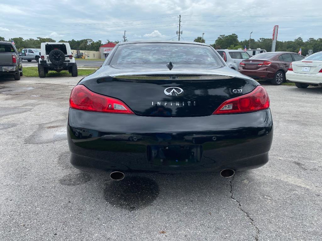 Used 2010 INFINITI G37 Convertible w/ Premium Pkg RWD image 9