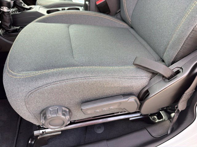 Used 2025 Jeep Gladiator Sport AWD/4WD image 12