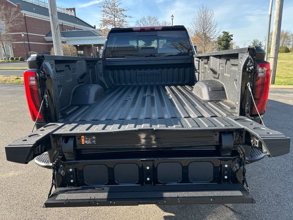 New 2026 GMC Sierra 3500 Denali w/ Denali Reserve Package image 50