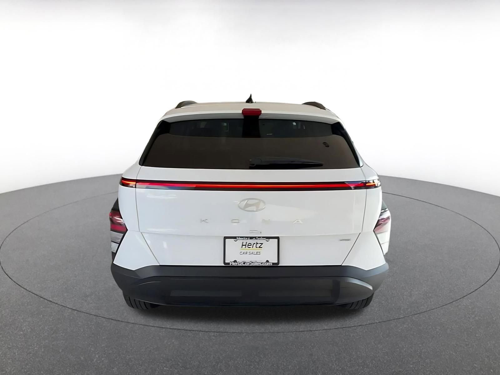 Used 2025 Hyundai Kona SEL image 12