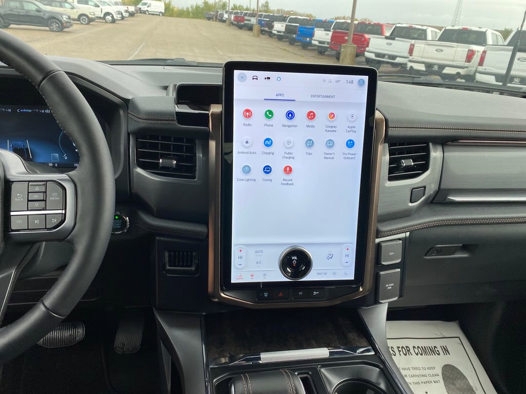 Used 2023 Ford F150 Lightning Lariat image 19