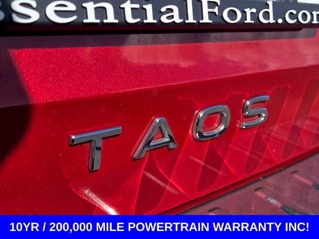 Used 2023 Volkswagen Taos SE w/ Panoramic Sunroof Package FWD image 15