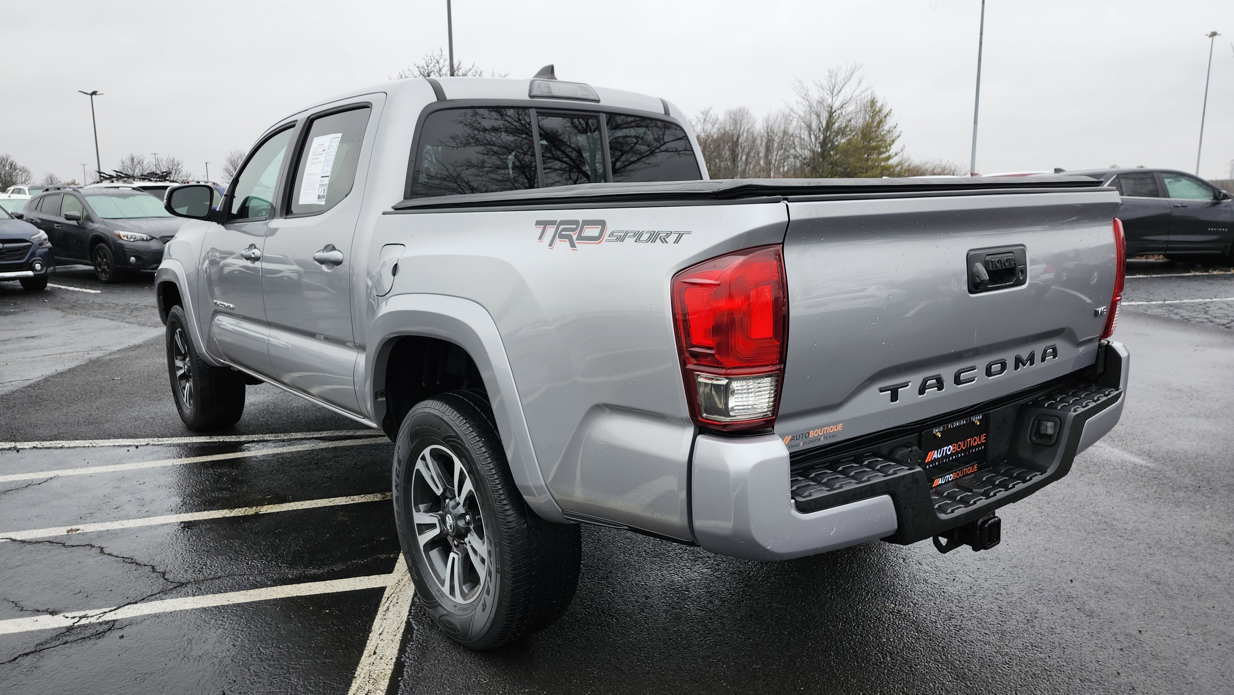Used 2016 Toyota Tacoma TRD Sport image 14