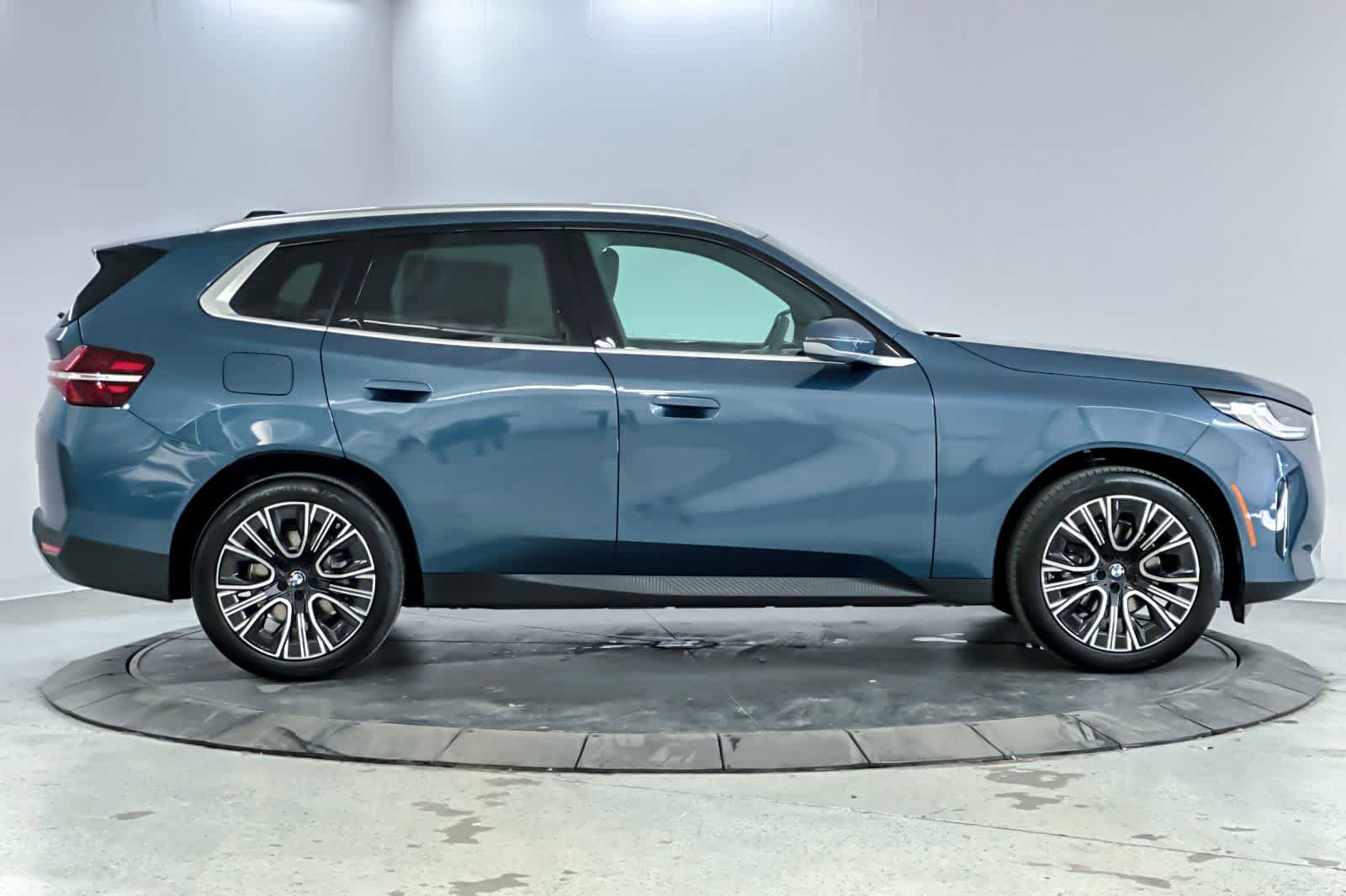 Used 2026 BMW X3 xDrive30i w/ Convenience Package AWD/4WD image 8