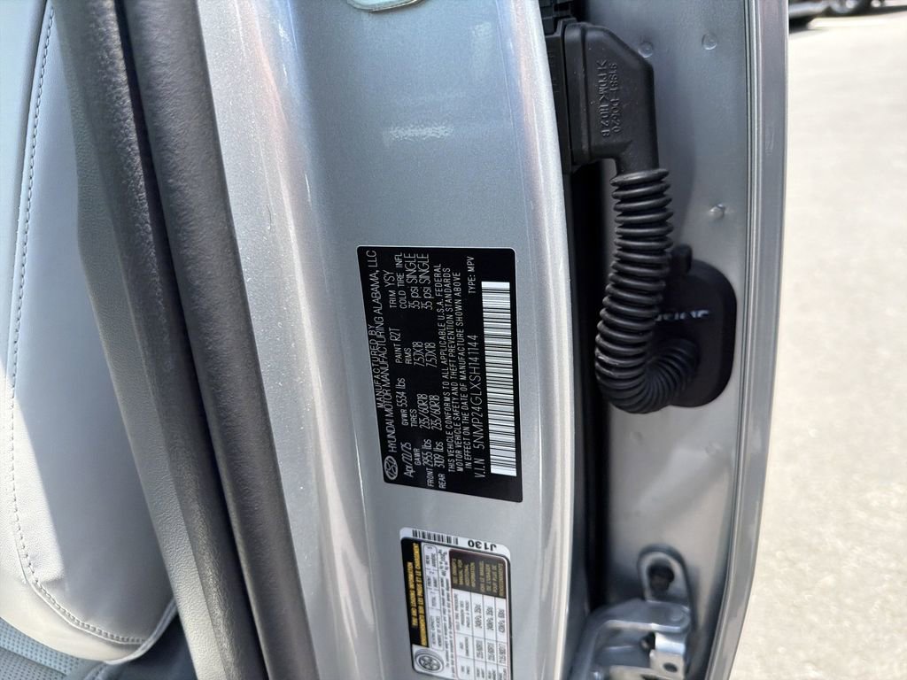 Used 2025 Hyundai Santa Fe SEL FWD image 33