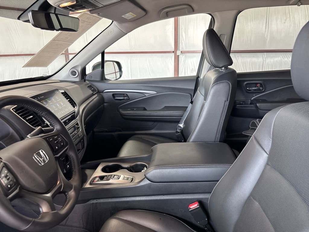 Used 2025 Honda Ridgeline RTL image 11