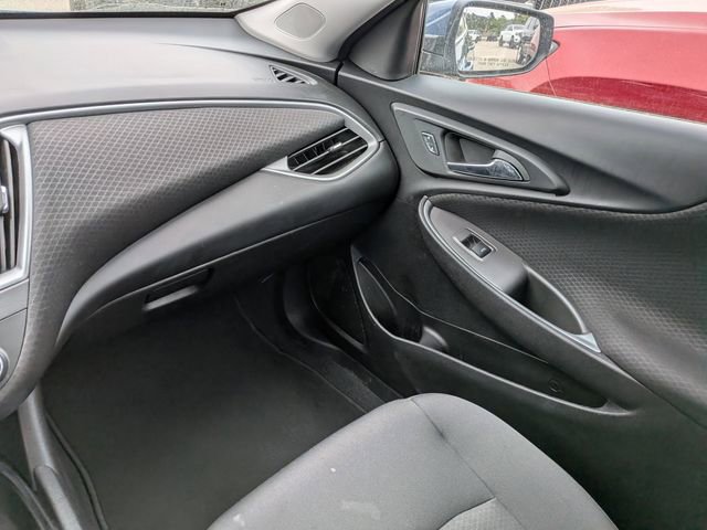 Used 2025 Chevrolet Malibu LT FWD image 16