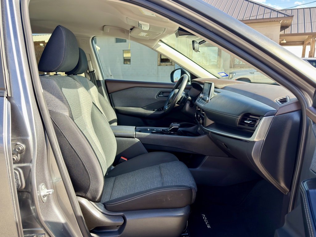 Used 2021 Nissan Rogue S image 13