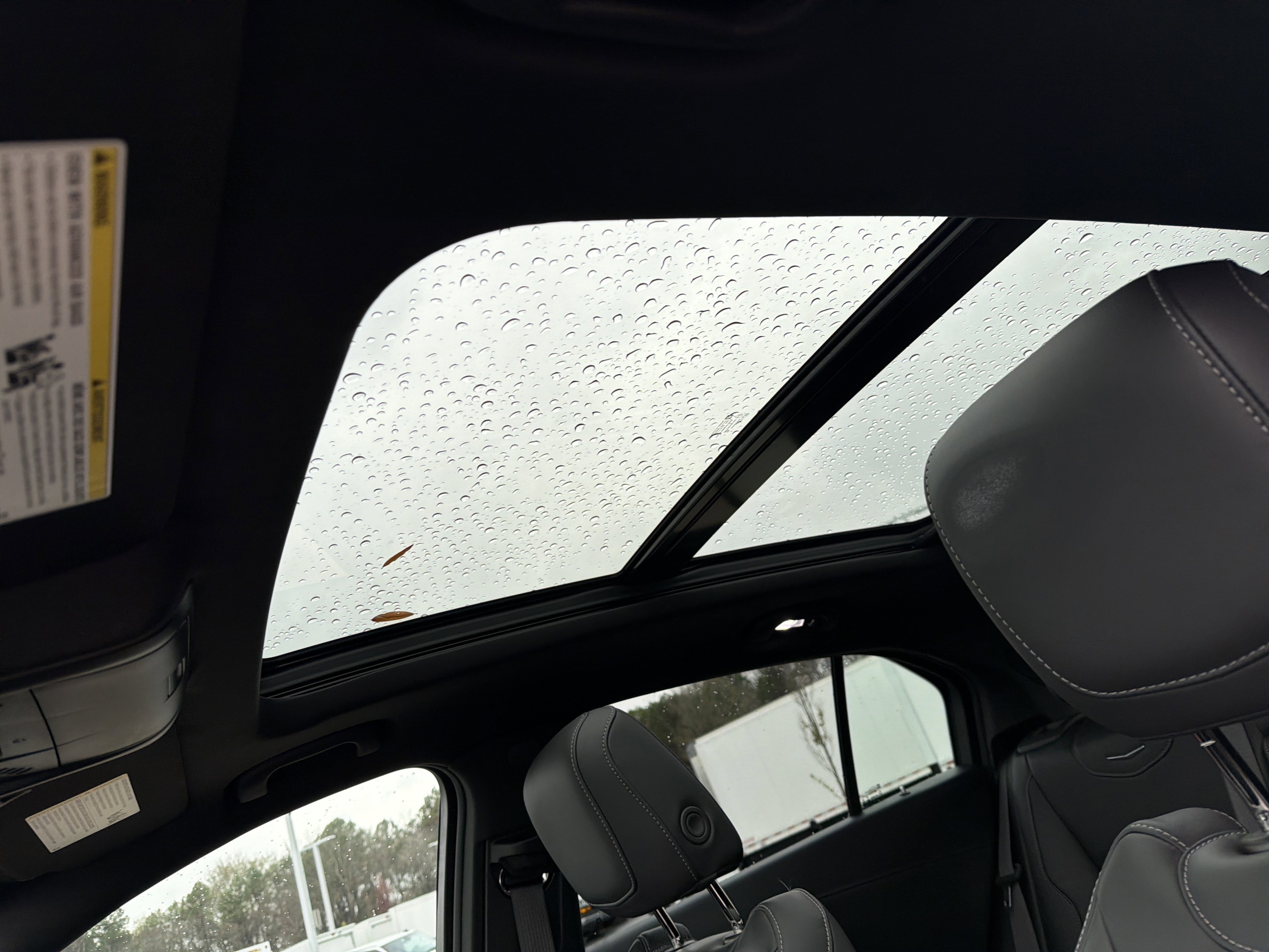 Used 2023 Cadillac XT4 Premium Luxury w/ Cold Weather Package image 27