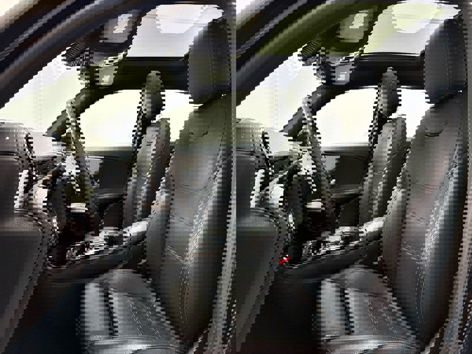 Used 2020 Mercedes-Benz A 220 4MATIC w/ AMG Line image 13