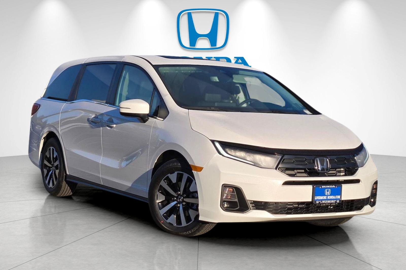New 2026 Honda Odyssey EX-L image 3