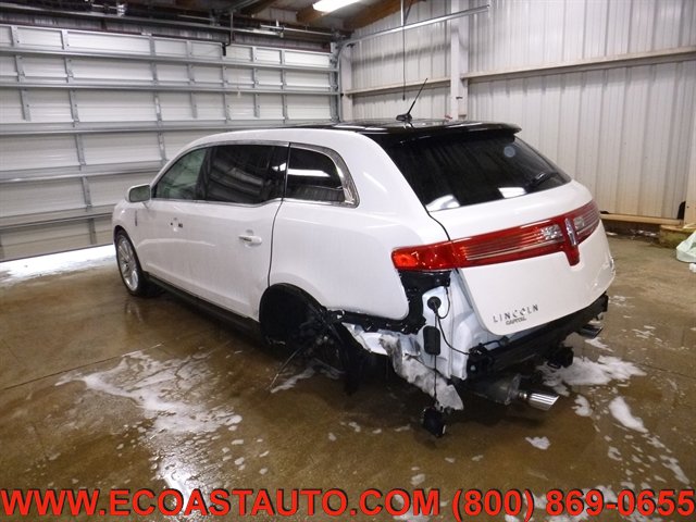 Used 2014 Lincoln MKT AWD w/ Equipment Group 201A image 2