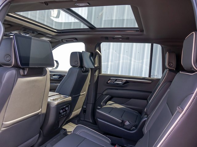 New 2026 Chevrolet Suburban Premier image 18