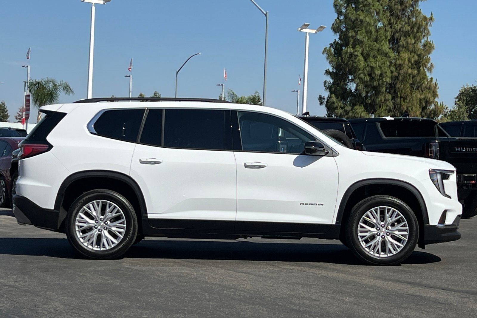 New 2025 GMC Acadia Elevation w/ Elevation Premium Package image 4