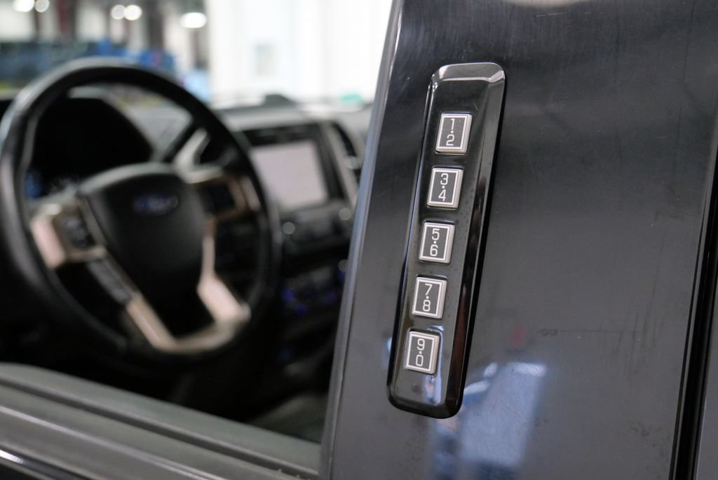 Used 2018 Ford F150 Lariat w/ Trailer Tow Package AWD/4WD image 16