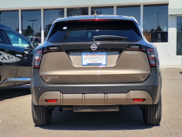 Certified 2025 Nissan Kicks SV image 5