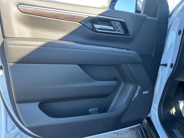 New 2026 Chevrolet Suburban Premier w/ Sun And Tow Package image 11