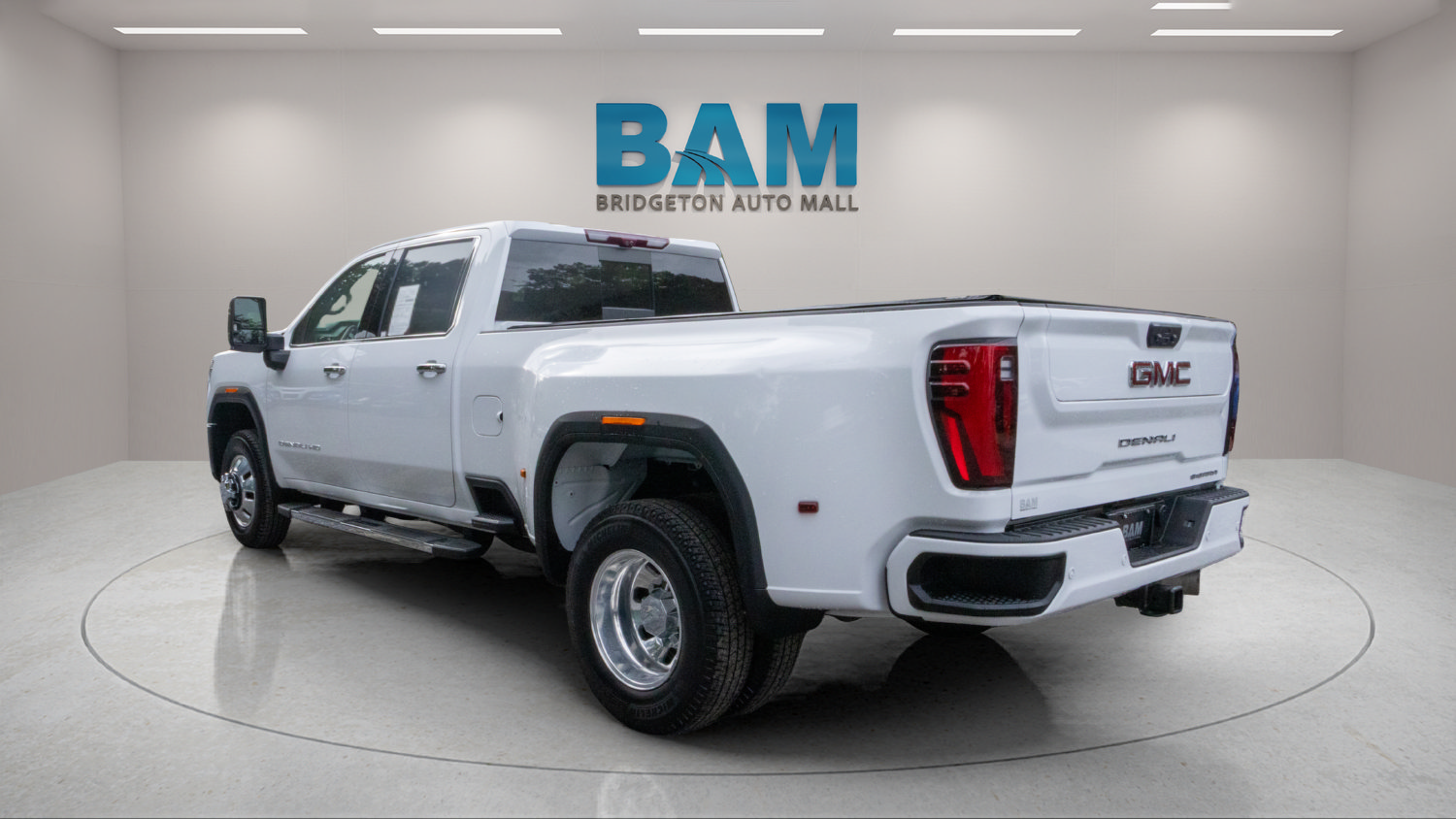 Used 2024 GMC Sierra 3500 Denali w/ Denali Reserve Package AWD/4WD image 5