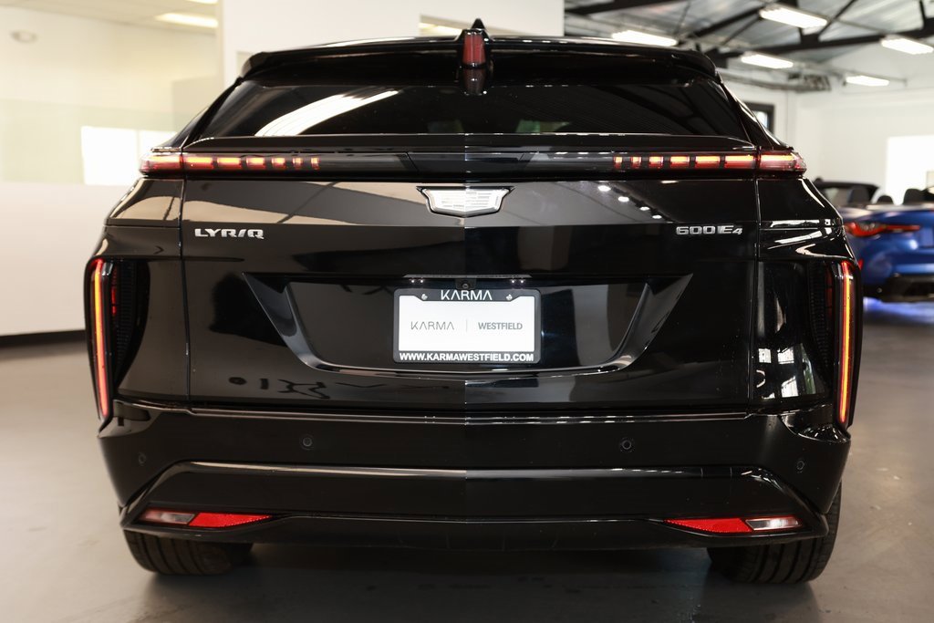 Used 2024 Cadillac Lyriq Sport image 6