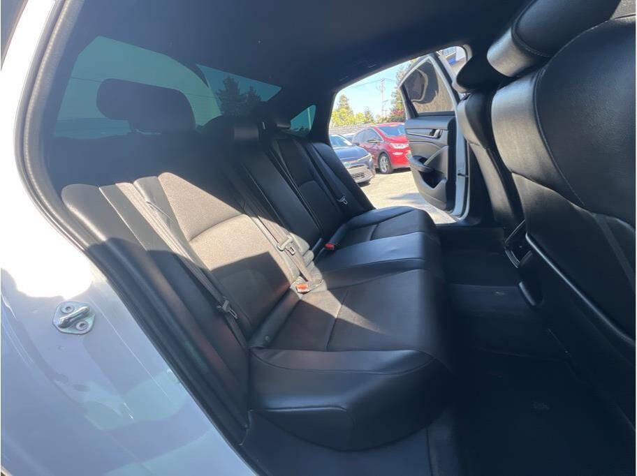 Used 2022 Honda Accord Sport image 7