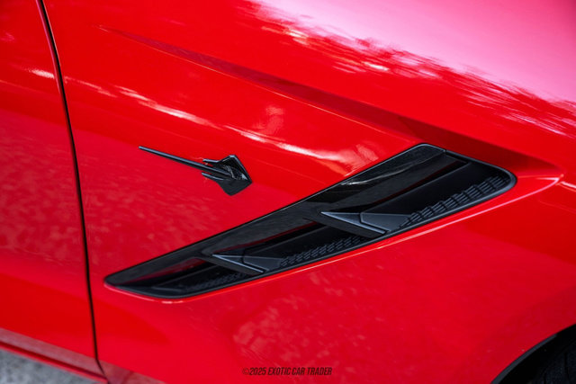 Used 2019 Chevrolet Corvette Stingray Coupe w/ Carbon Flash Badge Package image 84