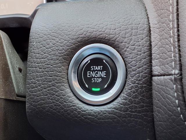 Certified 2021 GMC Yukon XL Denali image 9