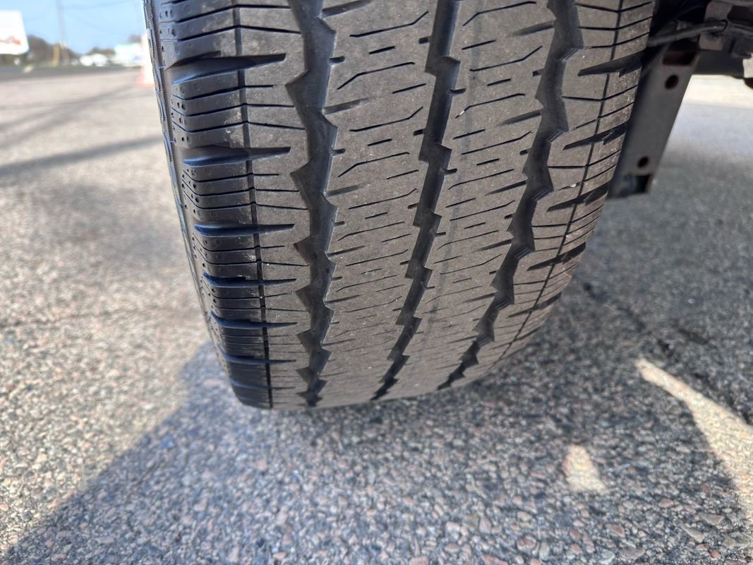 Used 2025 Ford Transit 250 Medium Roof RWD image 43