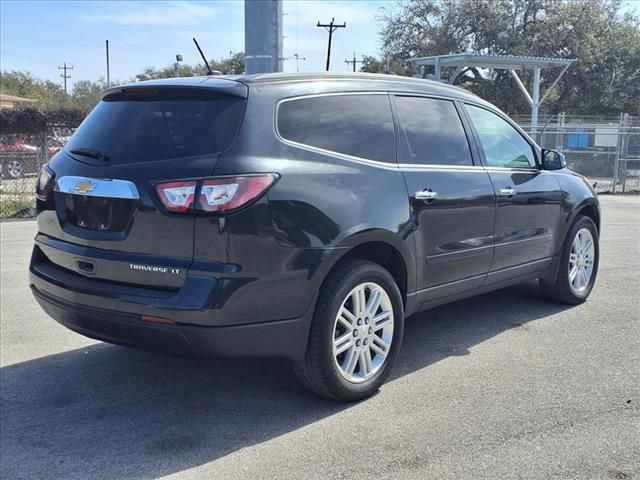Used 2015 Chevrolet Traverse LT w/ Style and Technology Package FWD image 6