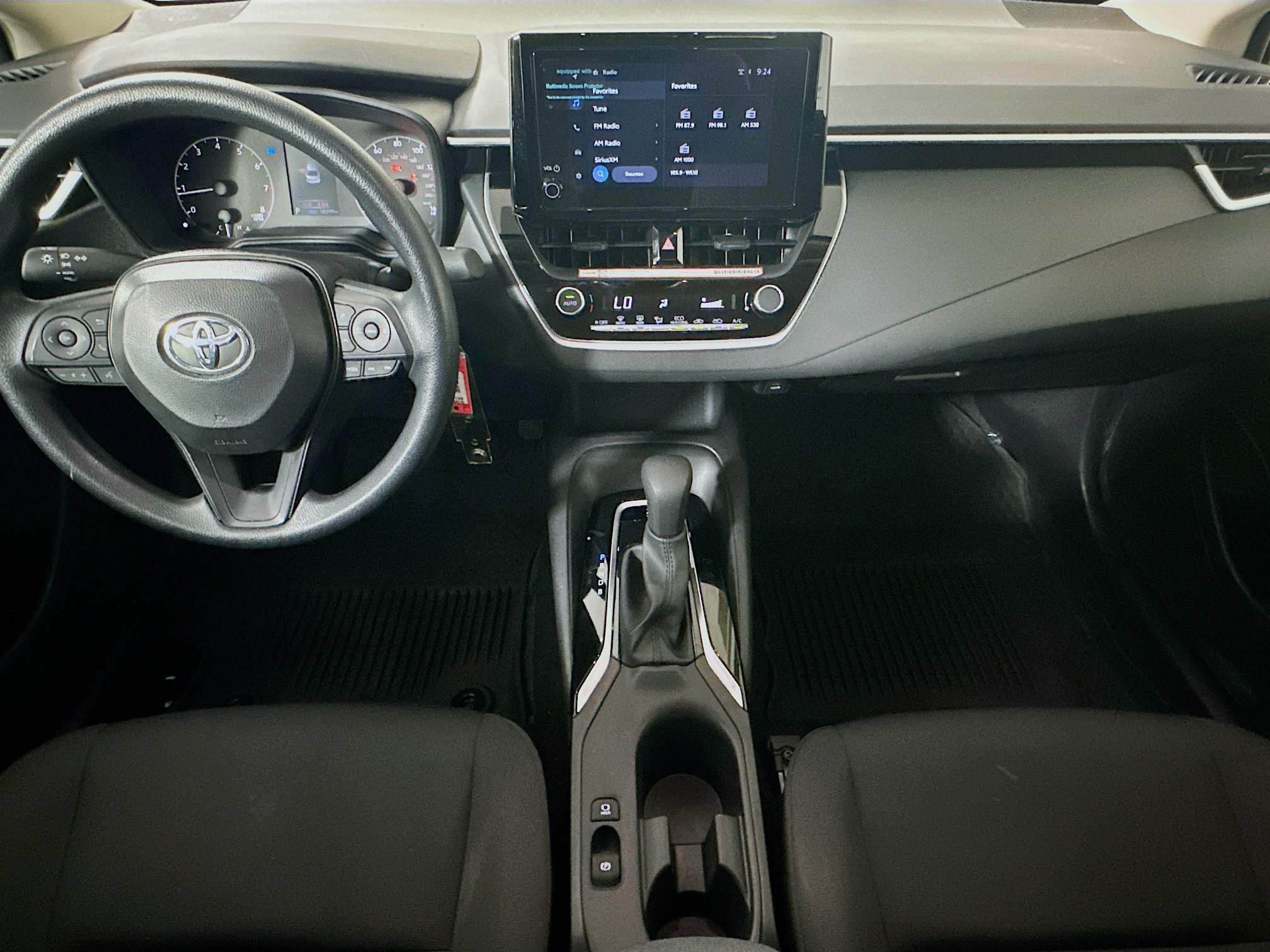 Used 2025 Toyota Corolla LE FWD image 26