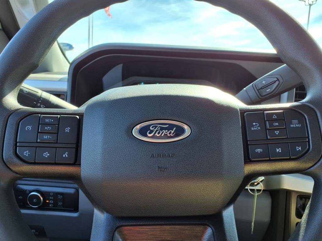 New 2026 Ford F350 4x4 Crew Cab Super Duty image 23