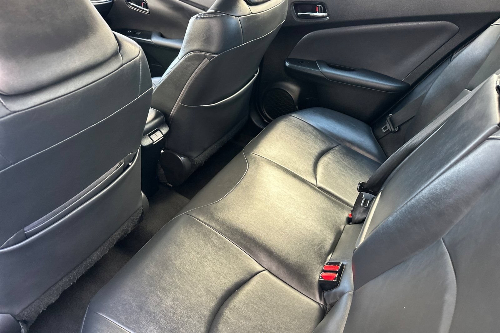 Used 2021 Toyota Prius Prime Limited w/ Carpet Mat Package (TMS) FWD image 12