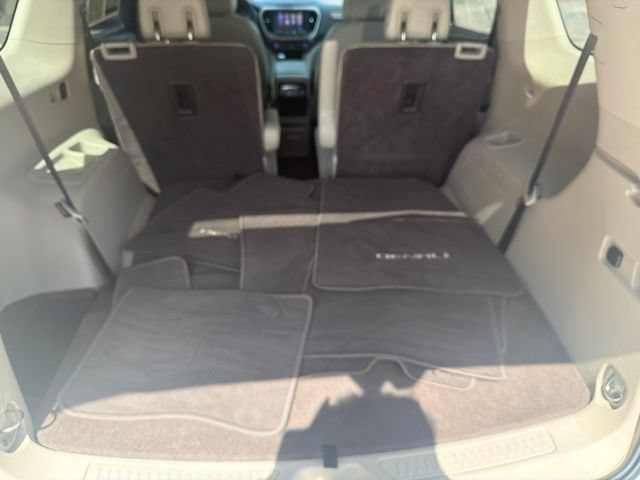Used 2017 GMC Acadia Denali w/ Technology Package FWD image 36