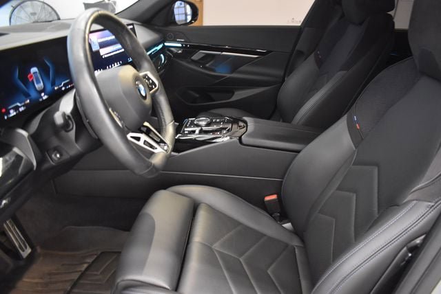 Used 2024 BMW 530i xDrive w/ M Sport Package AWD/4WD image 22