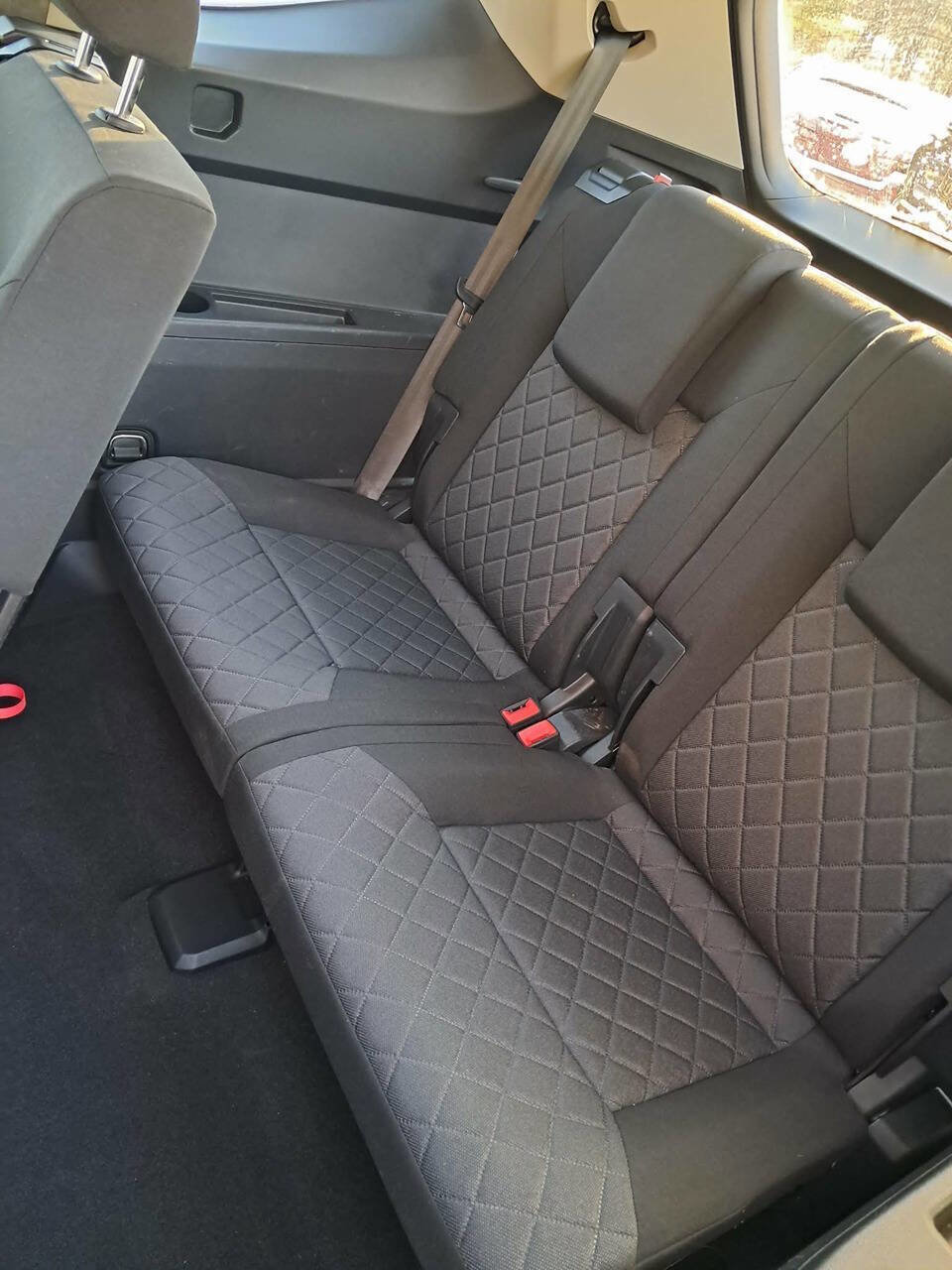 Used 2019 Volkswagen Atlas S w/ Towing Package image 5