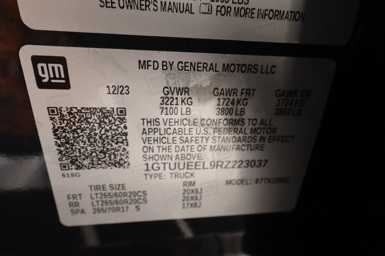 Used 2024 GMC Sierra 1500 AT4 w/ Technology Package AWD/4WD image 36