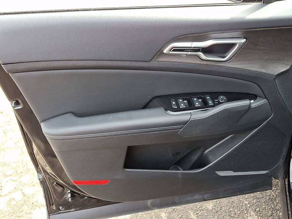 Certified 2023 Kia Sportage X-Line AWD/4WD image 11
