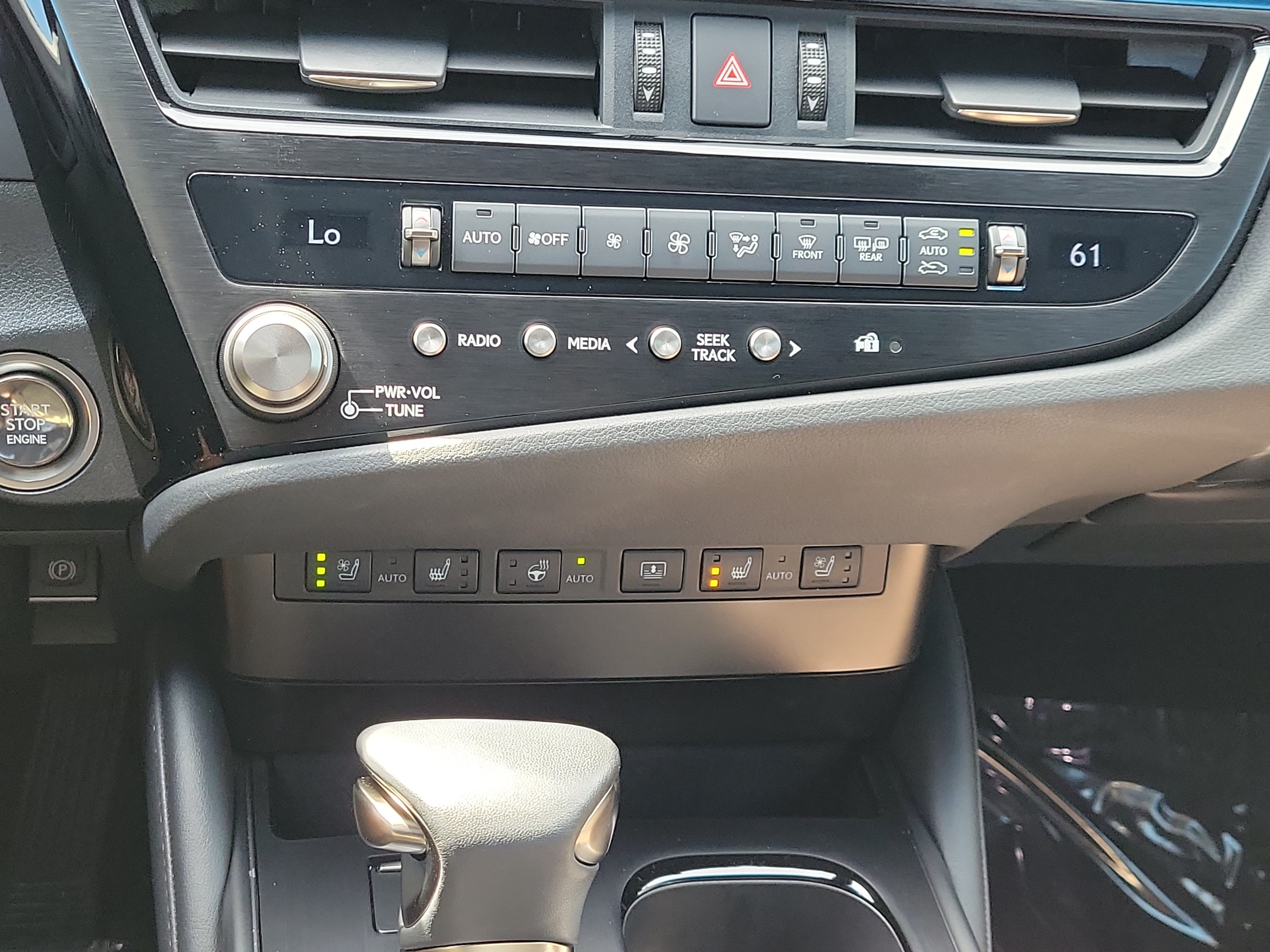 Used 2024 Lexus ES 350 Ultra Luxury w/ Accessory Package (Z2) FWD image 24