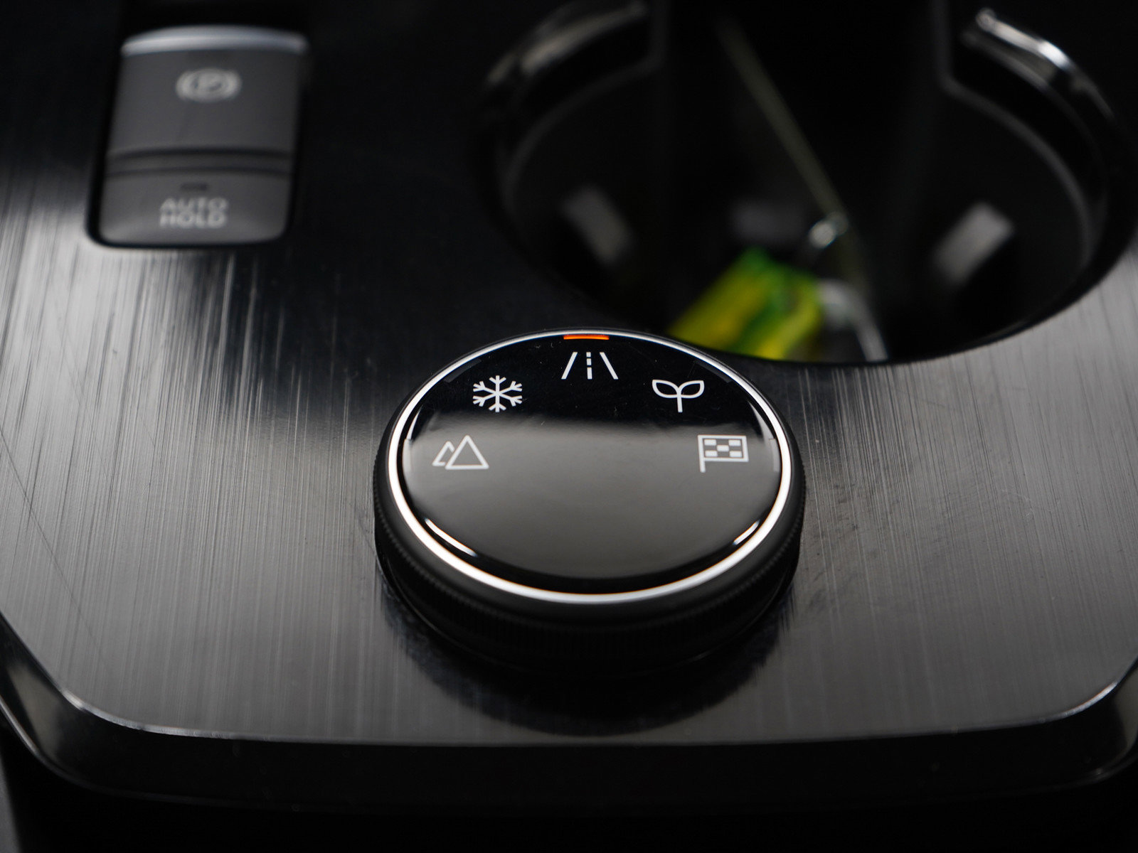 Used 2025 Nissan Rogue SV image 22