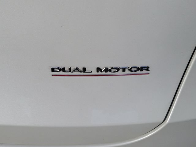 Used 2022 Tesla Model Y Performance AWD/4WD image 5